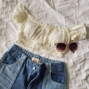 GILLY HICKS Cream Lace Crop Top